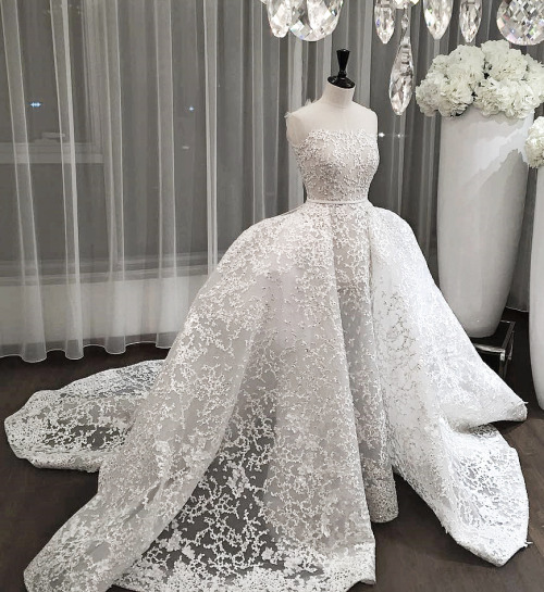 30-beautiful-wedding-dresses-with-impressive-trains-praise-wedding